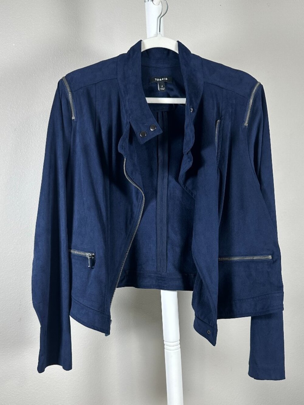 Torrid Navy Blue Vegan Suede Moto Jacket Zip Detail Size 2